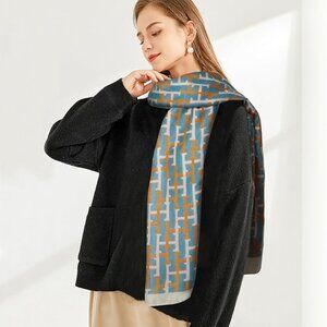 Neiman Marcus Luxury H Plaid Pashmina Silky Shawl Wrap